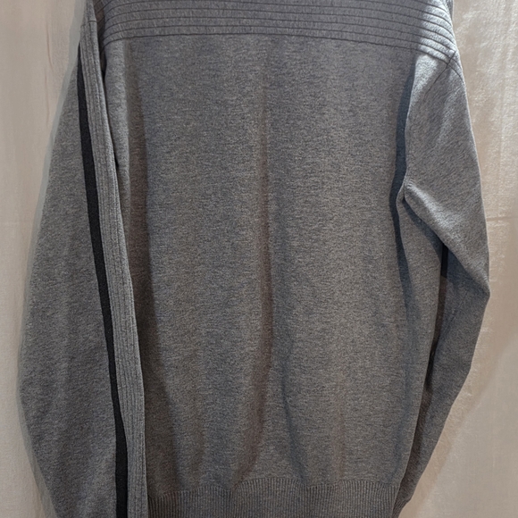 Calvin Klein Jeans Gray Crewneck Sweater with Black Stripes Womens XL - Picture 2 of 5